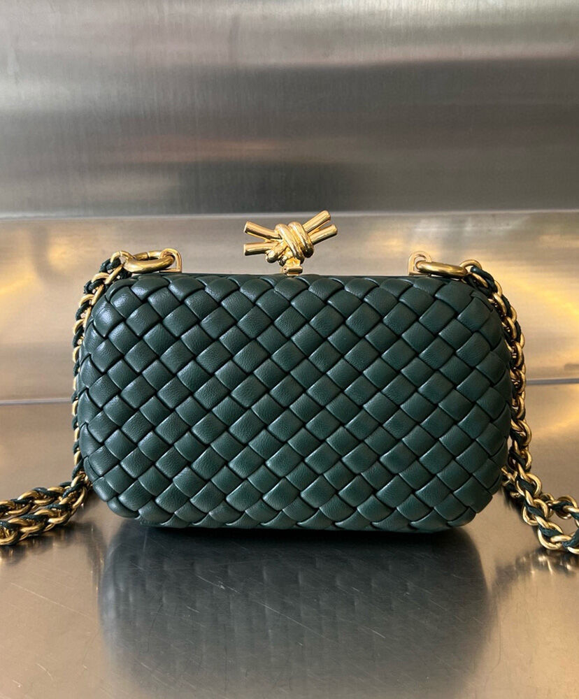 Chain Knot With Chain Intrecciato Leather Shoulder Bag