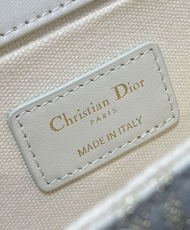 30 Montaigne East-West Bag with Chain