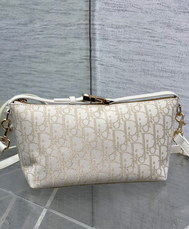 Medium DiorTravel Nomad Pouch