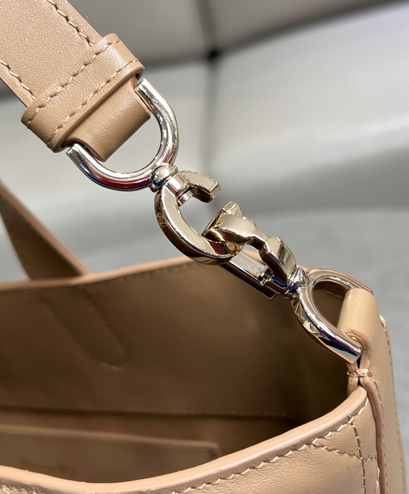 Medium Dior Toujours Vertical Tote Bag