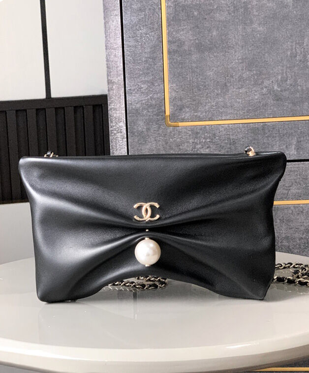 Large Clutch