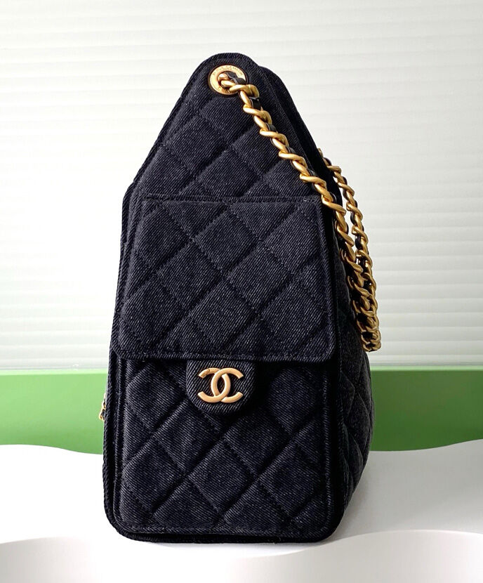 Chanel 25 Small Handbag