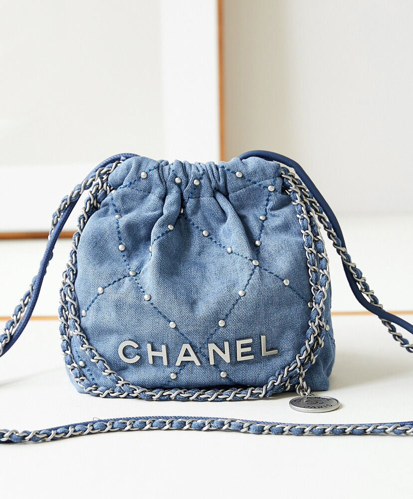 Chanel 22 Mini Handbag