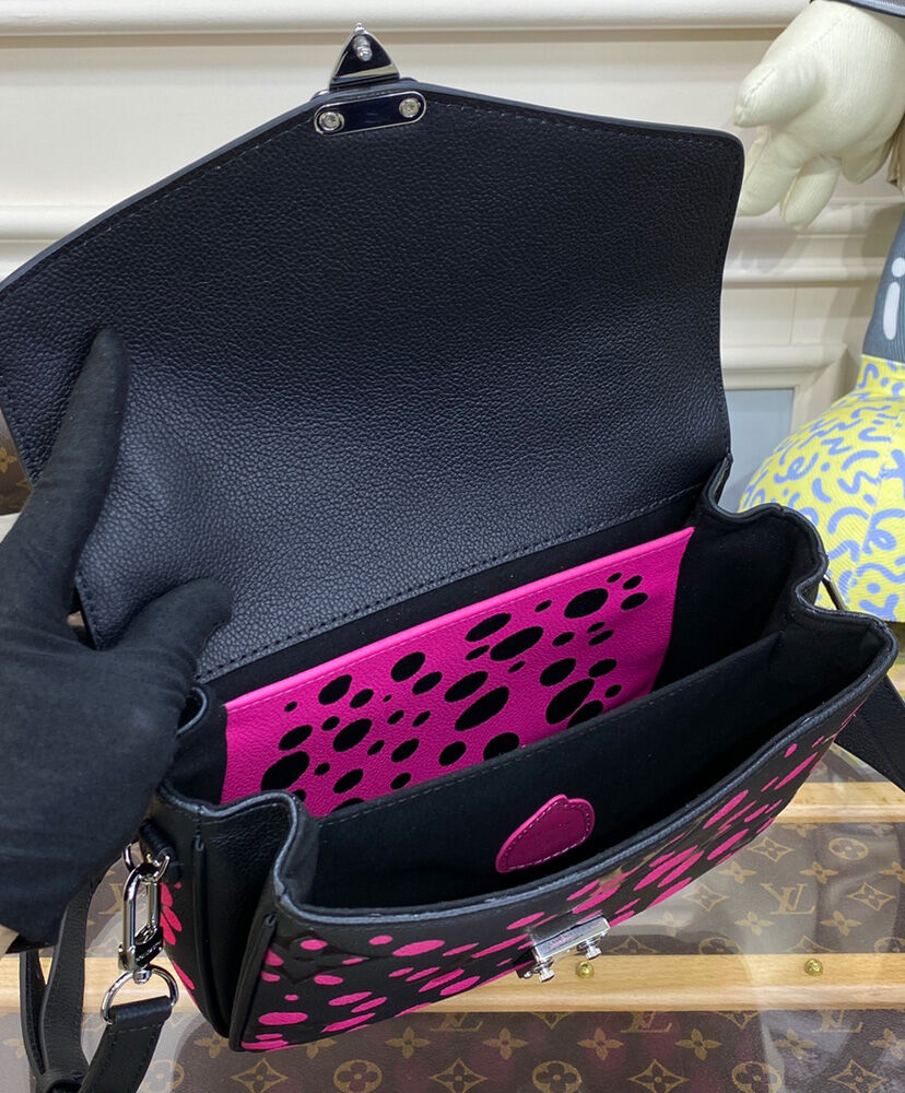 LV x YK Pochette Metis