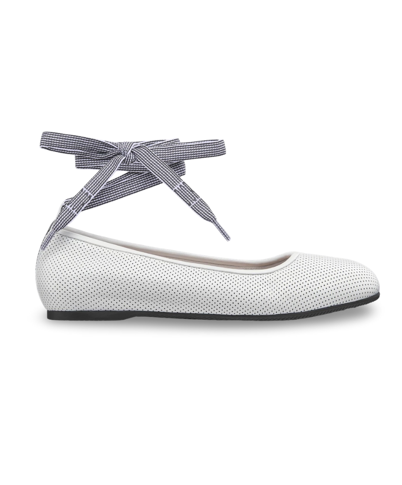 D-Journey Lace-Up Ballet Flat
