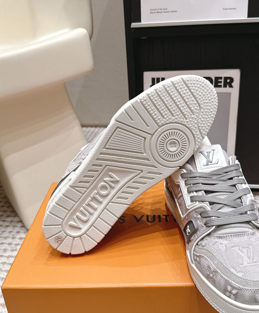 LV Trainer Sneaker