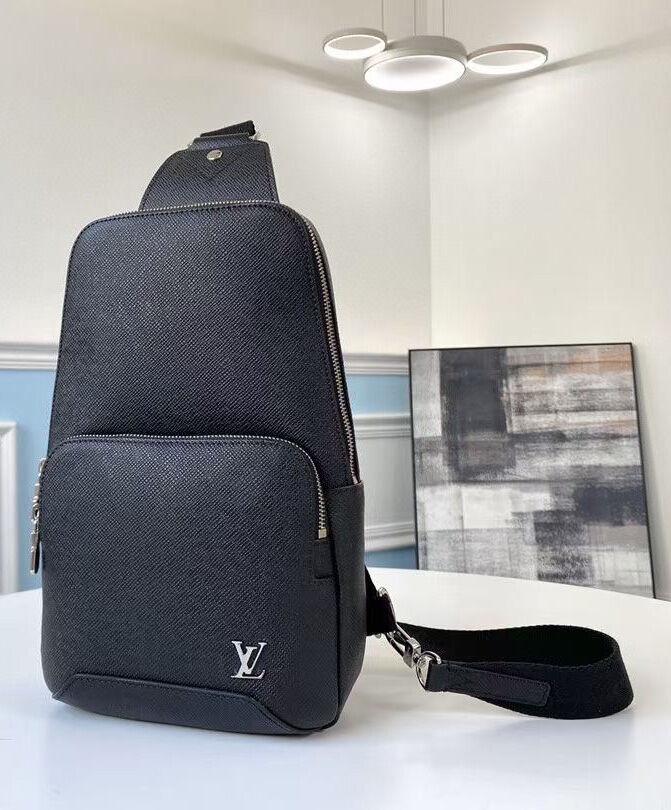 Avenue Sling Bag