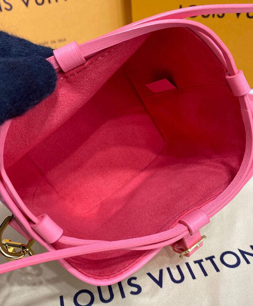 Noe Purse