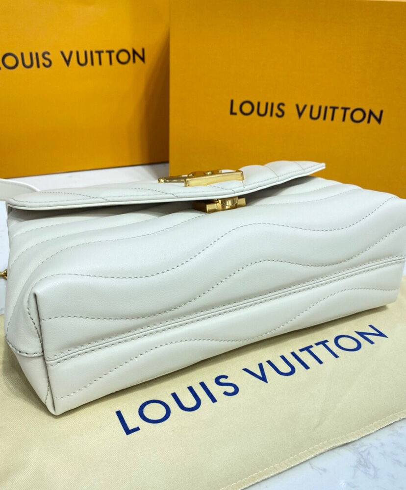 LV New Wave Chain Bag