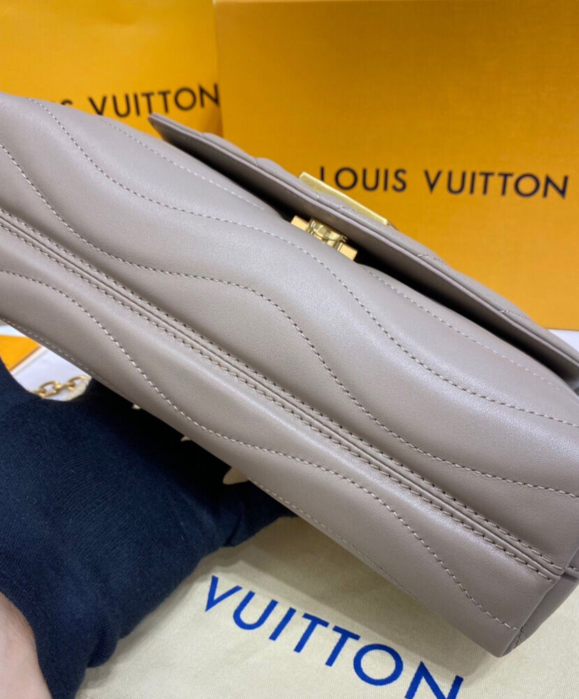 LV New Wave Chain Bag