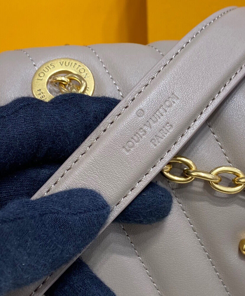 LV New Wave Chain Bag