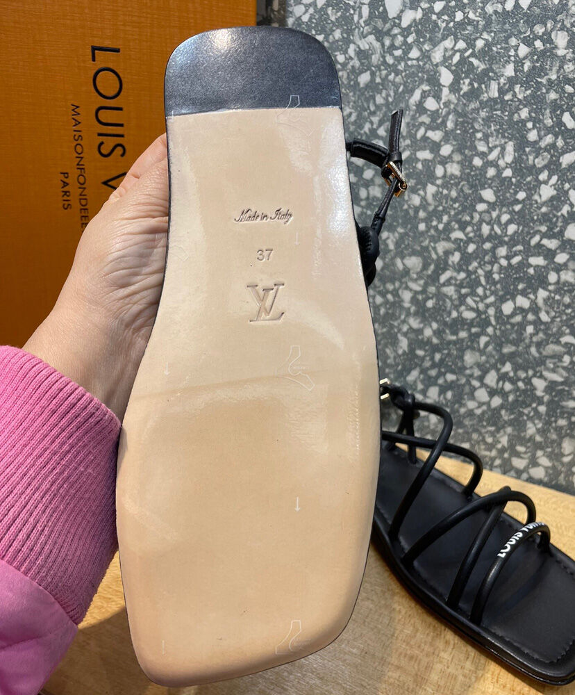 Nova Flat Sandal