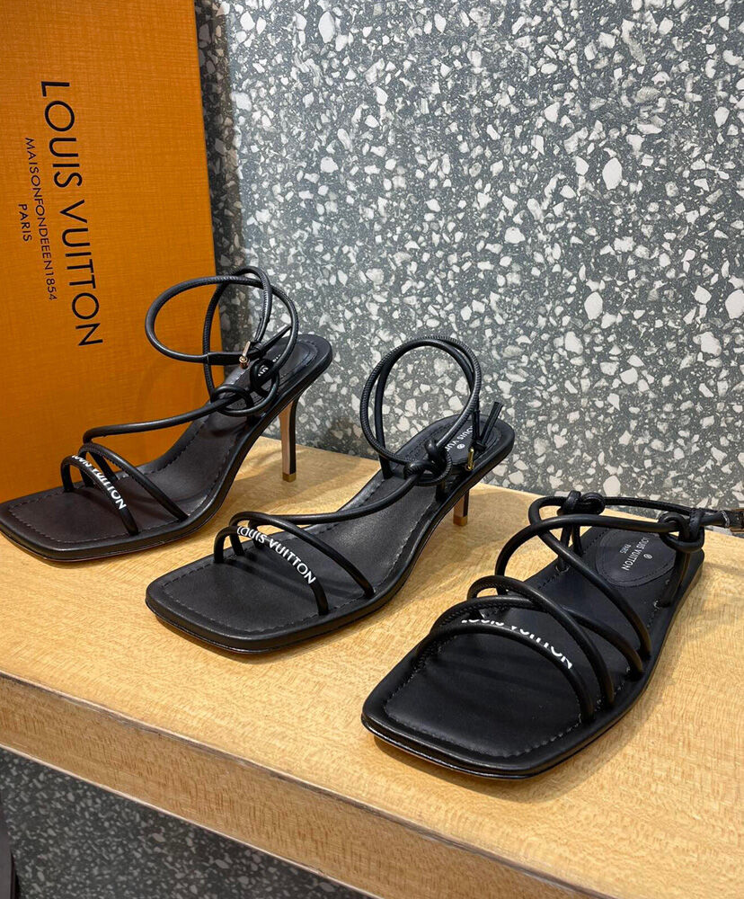 Nova Flat Sandal