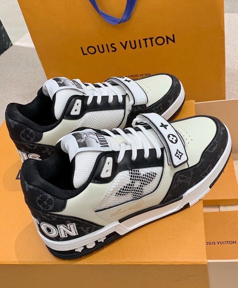 LV Trainer Sneaker
