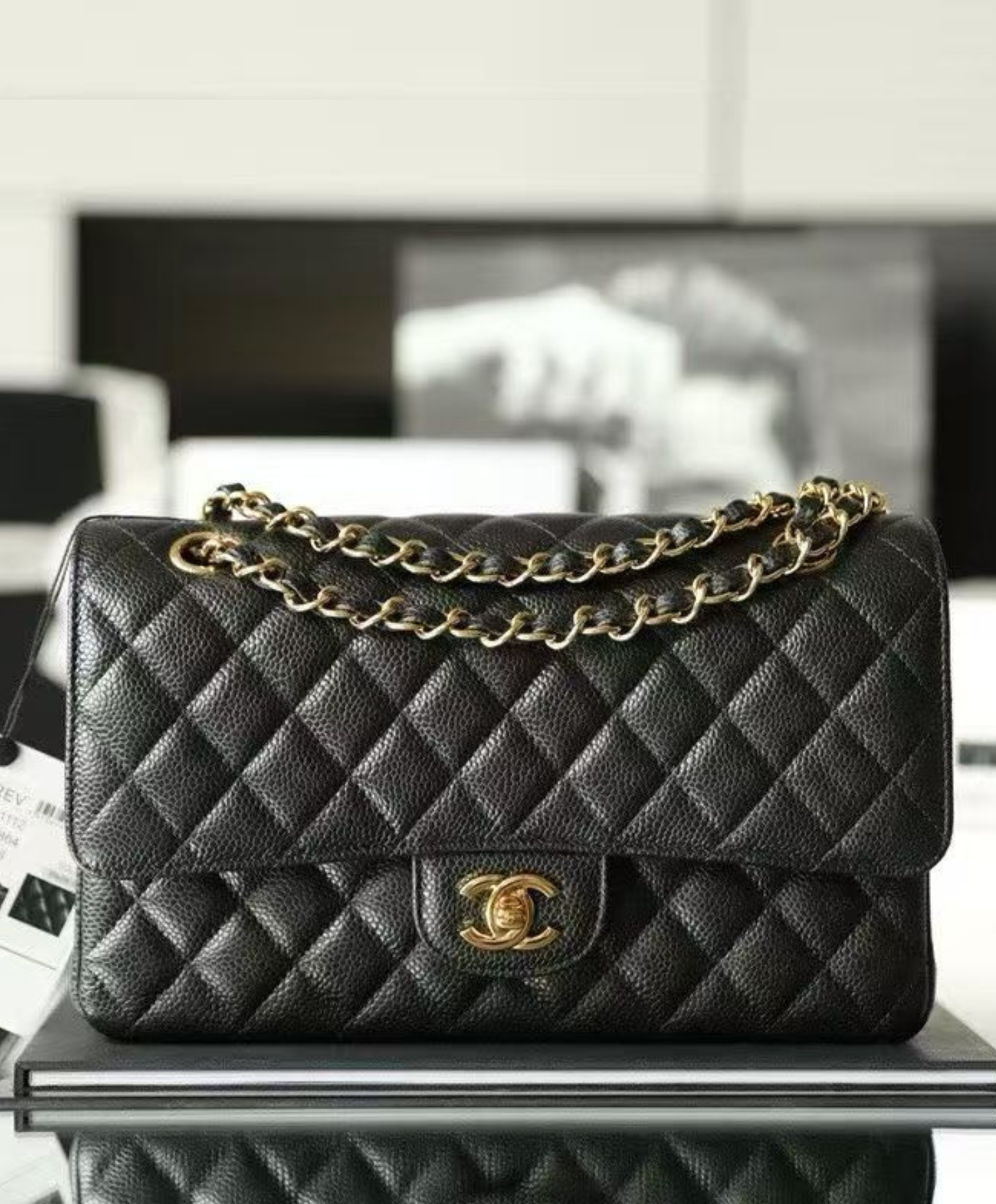 Classic 11.12 Handbag