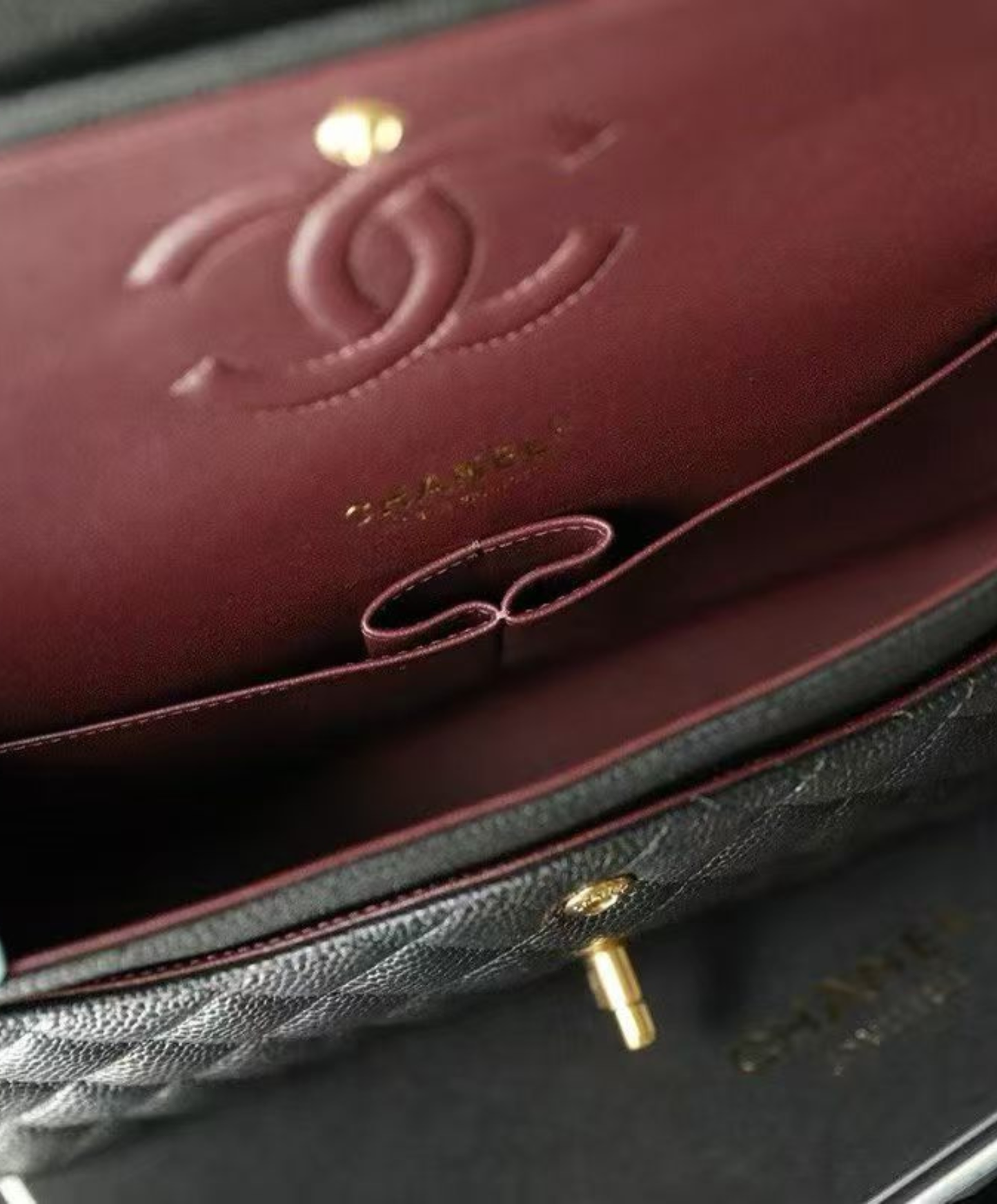 Classic 11.12 Handbag