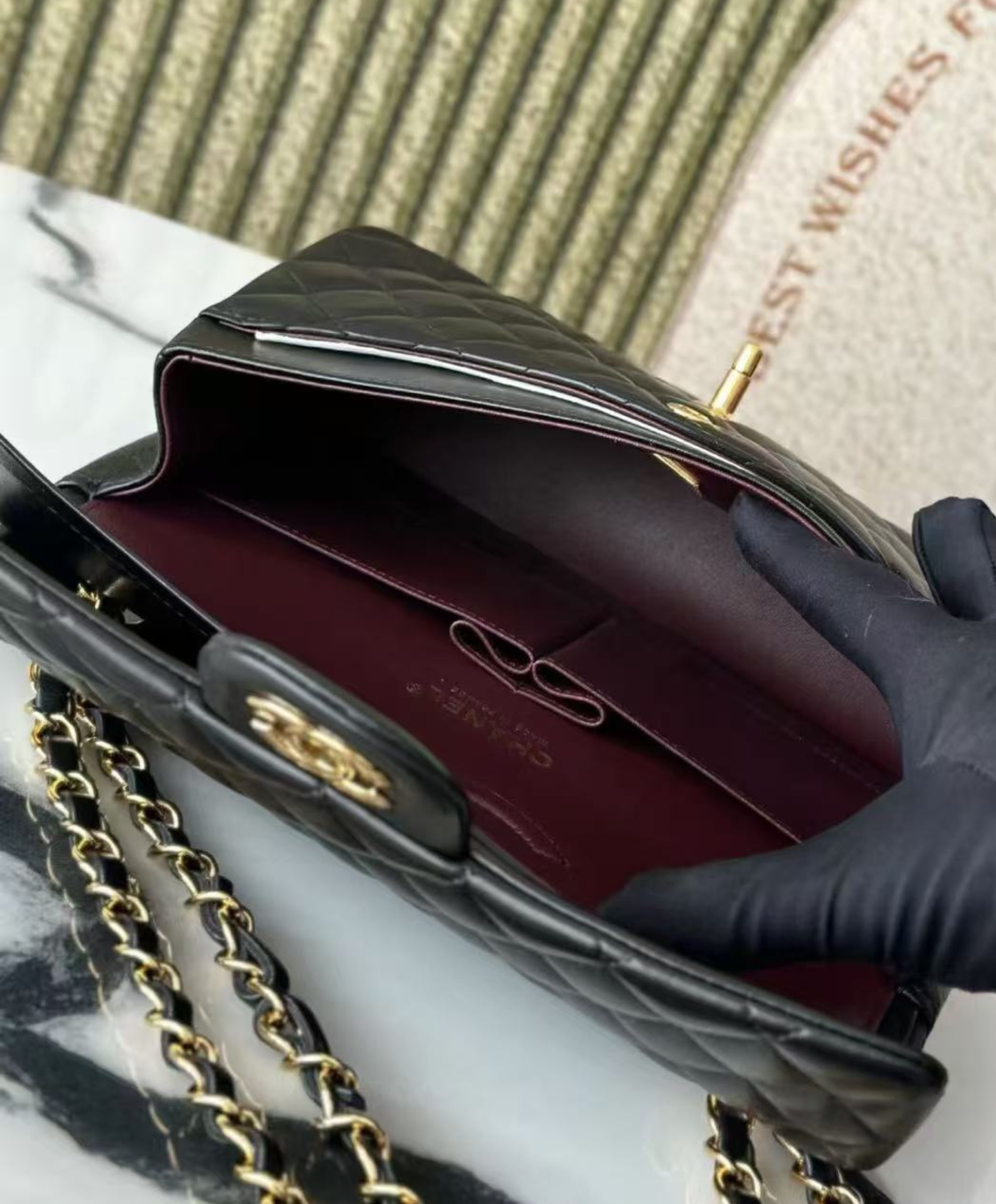 Classic 11.12 Handbag