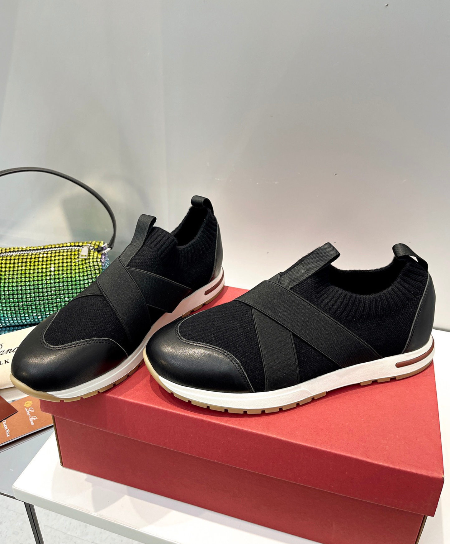 360 LP Flexy Walk Sneaker