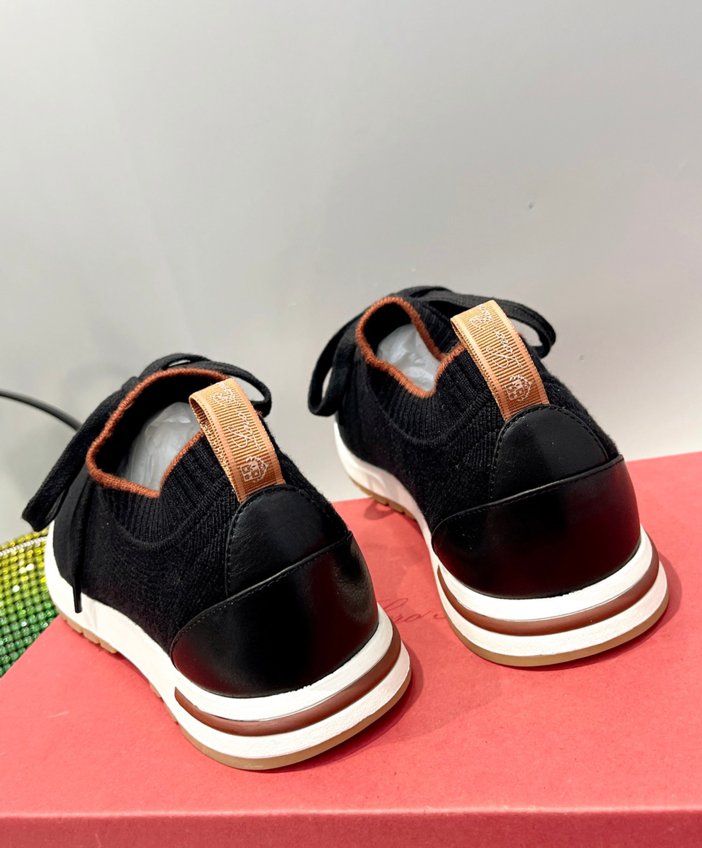 360 LP Flexy Walk Sneaker
