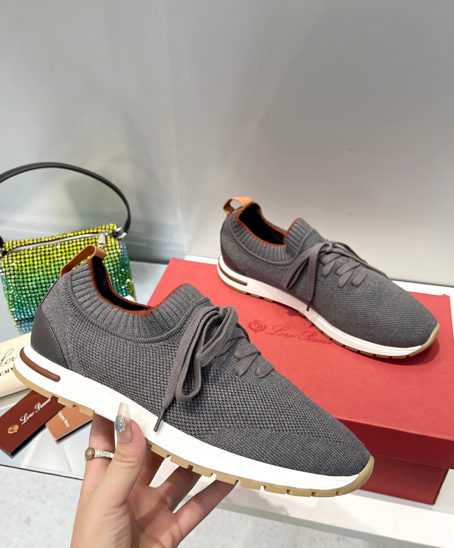 360 LP Flexy Walk Sneaker