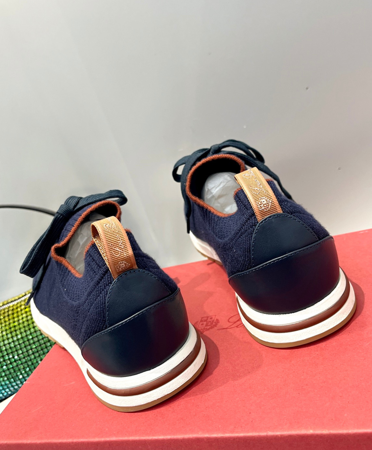 360 LP Flexy Walk Sneaker