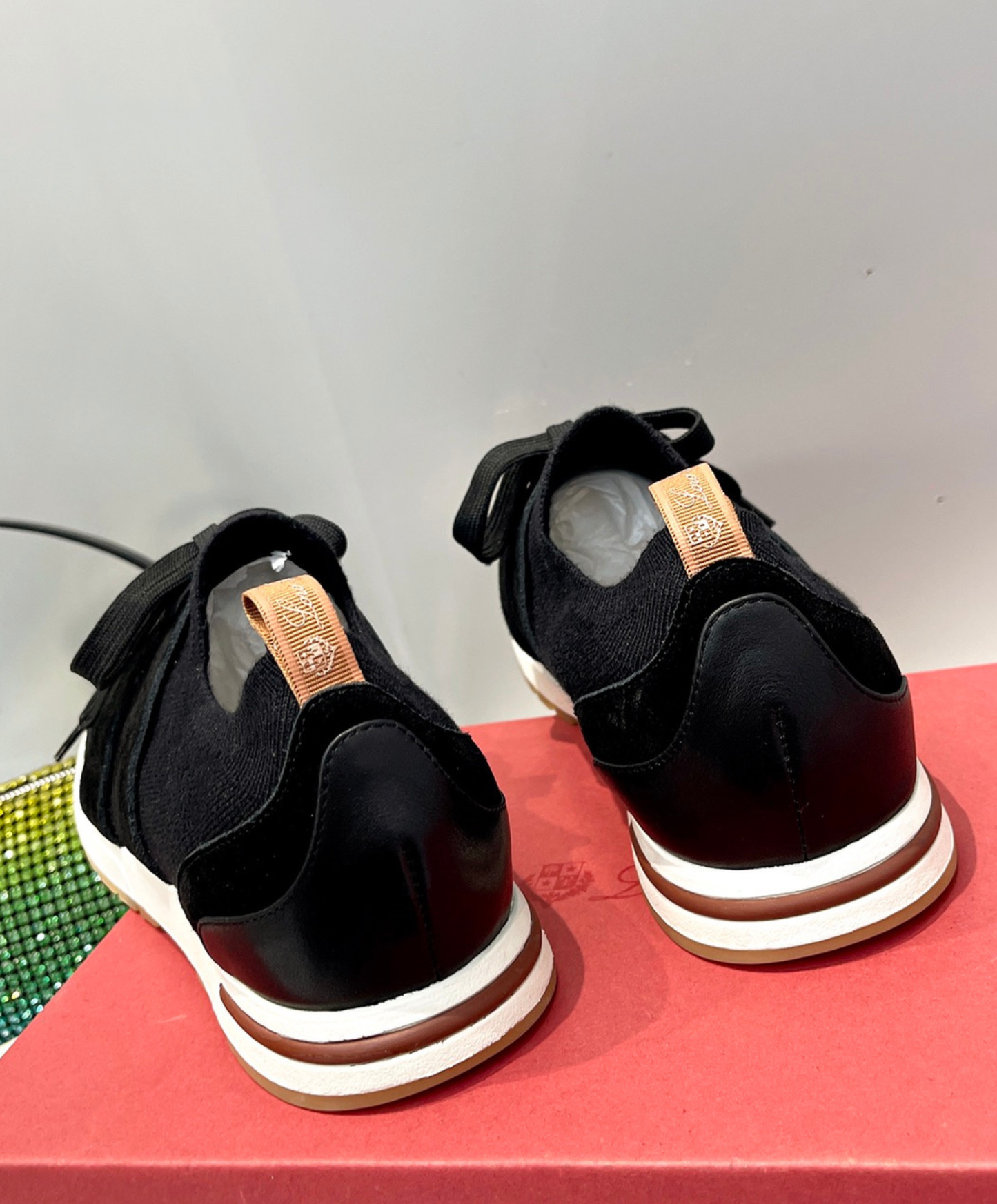 360 LP Flexy Walk Sneaker