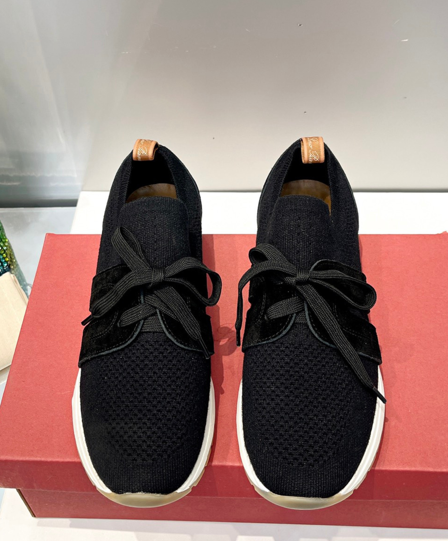 360 LP Flexy Walk Sneaker