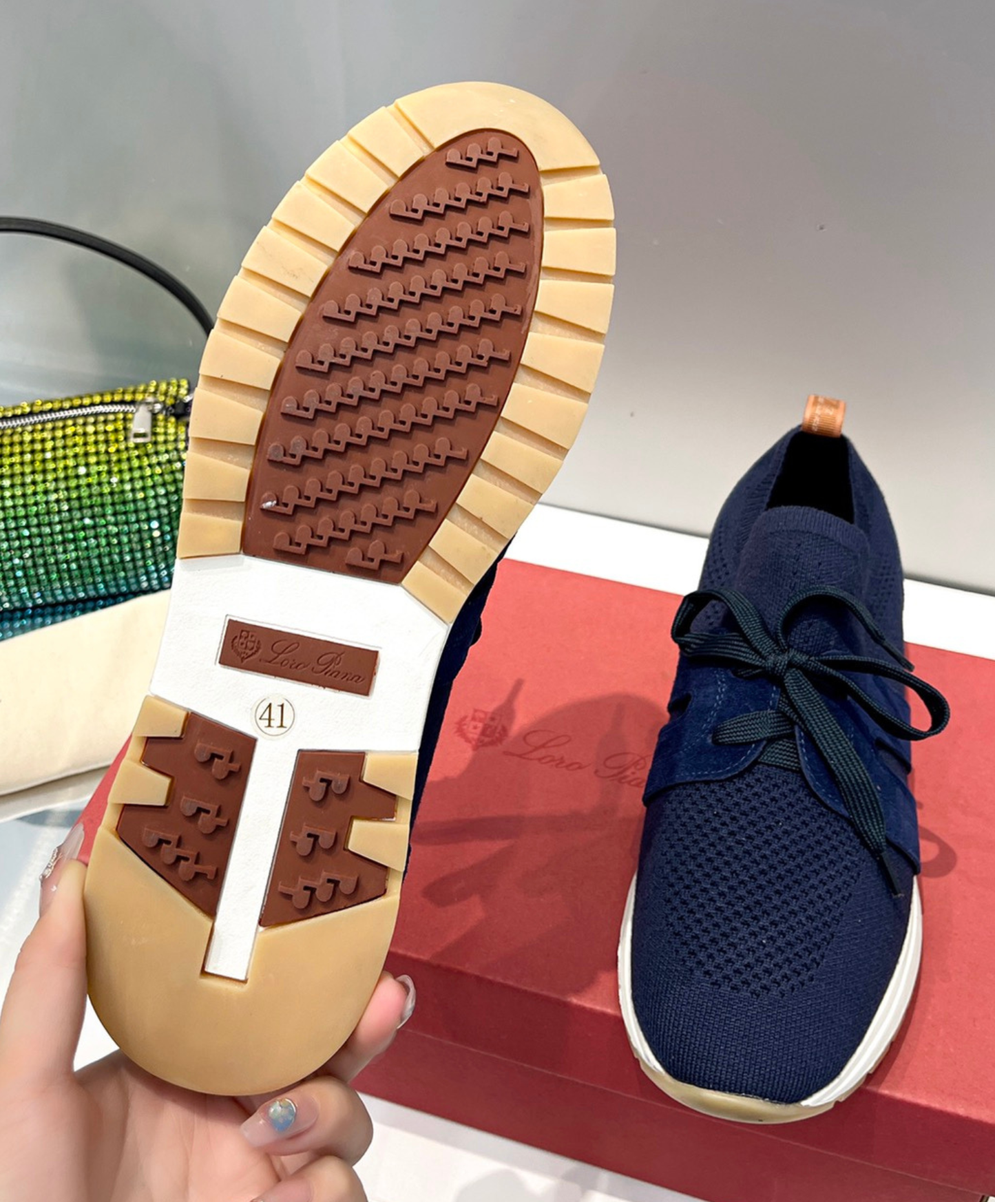360 LP Flexy Walk Sneaker