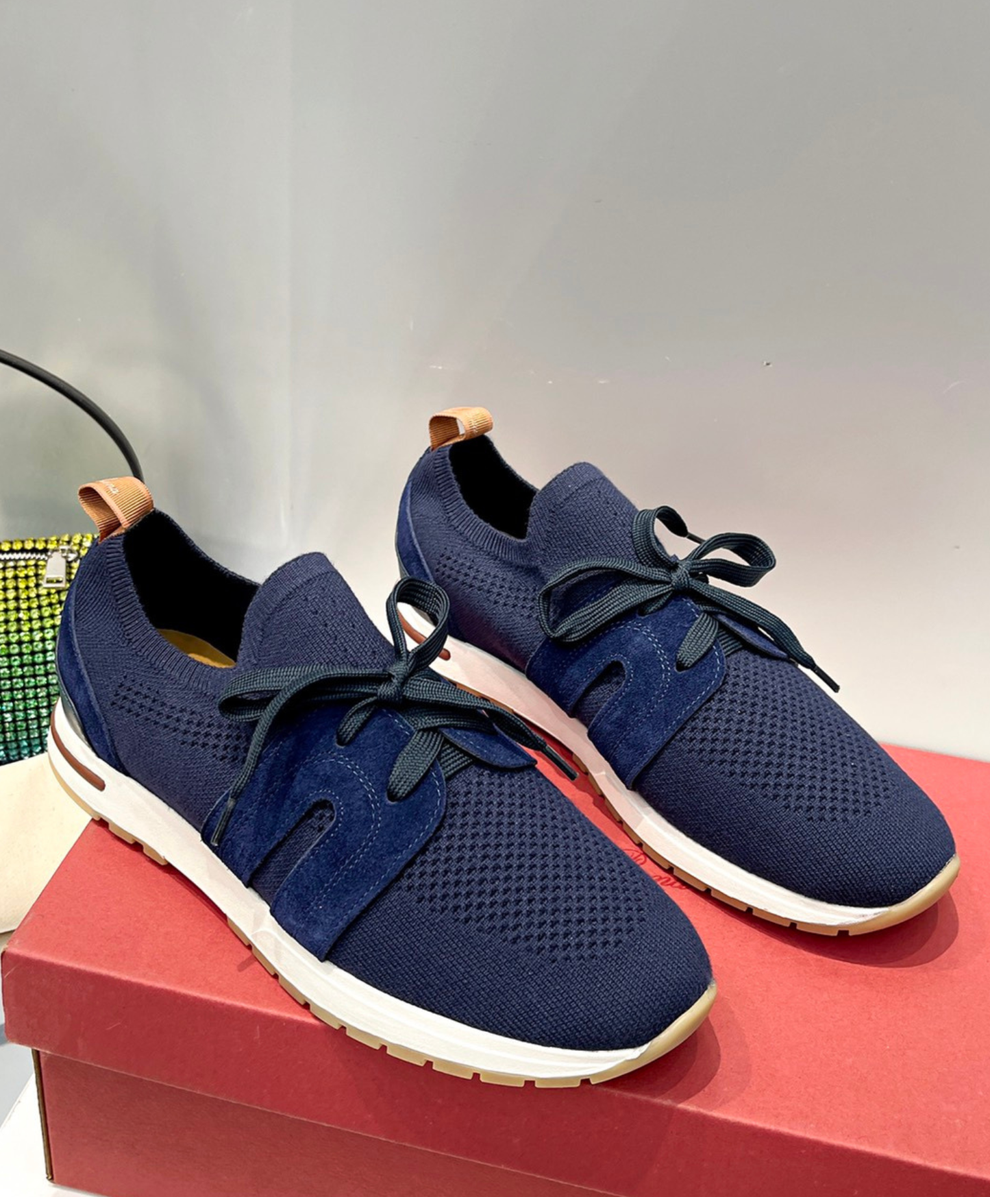 360 LP Flexy Walk Sneaker