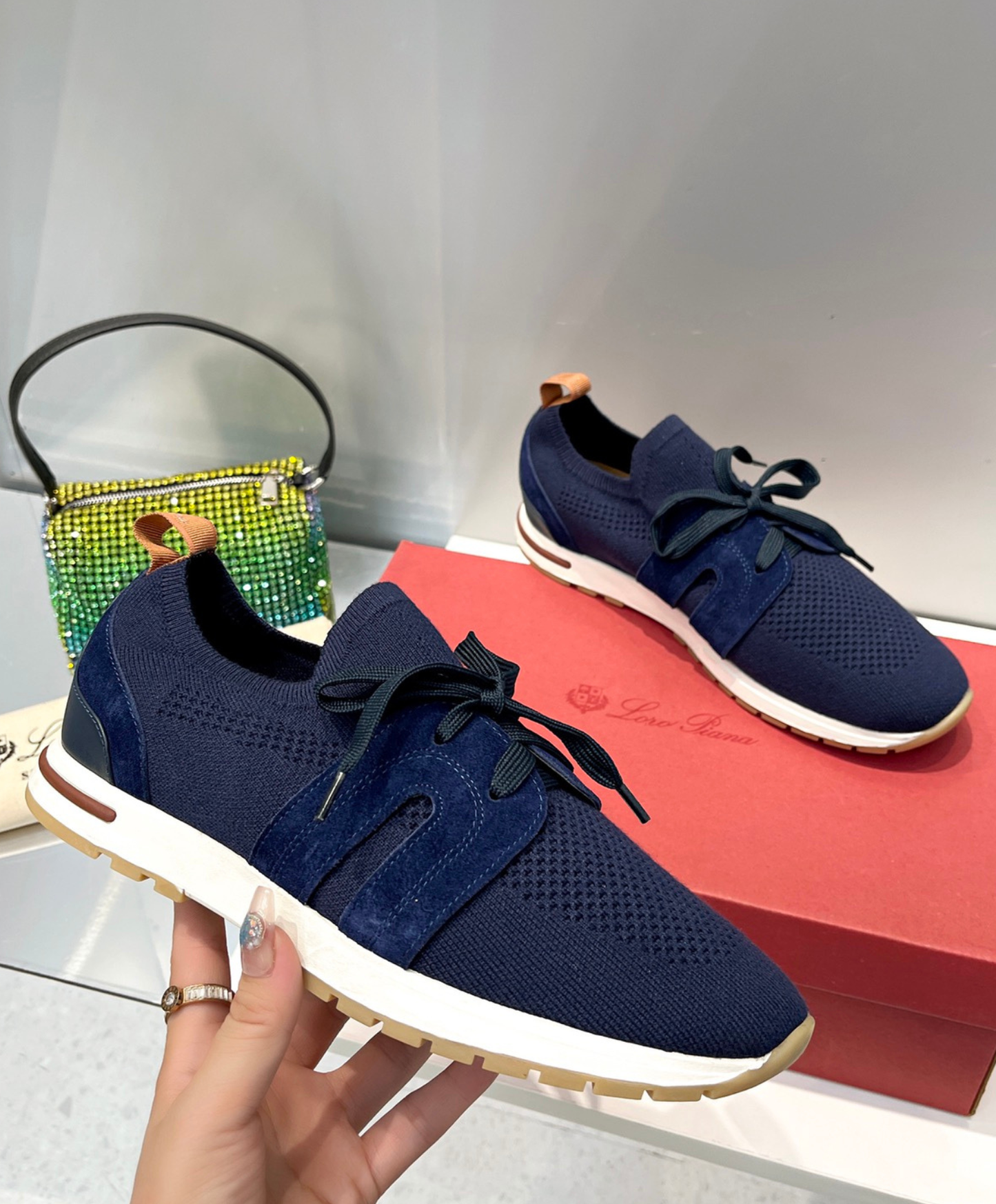 360 LP Flexy Walk Sneaker