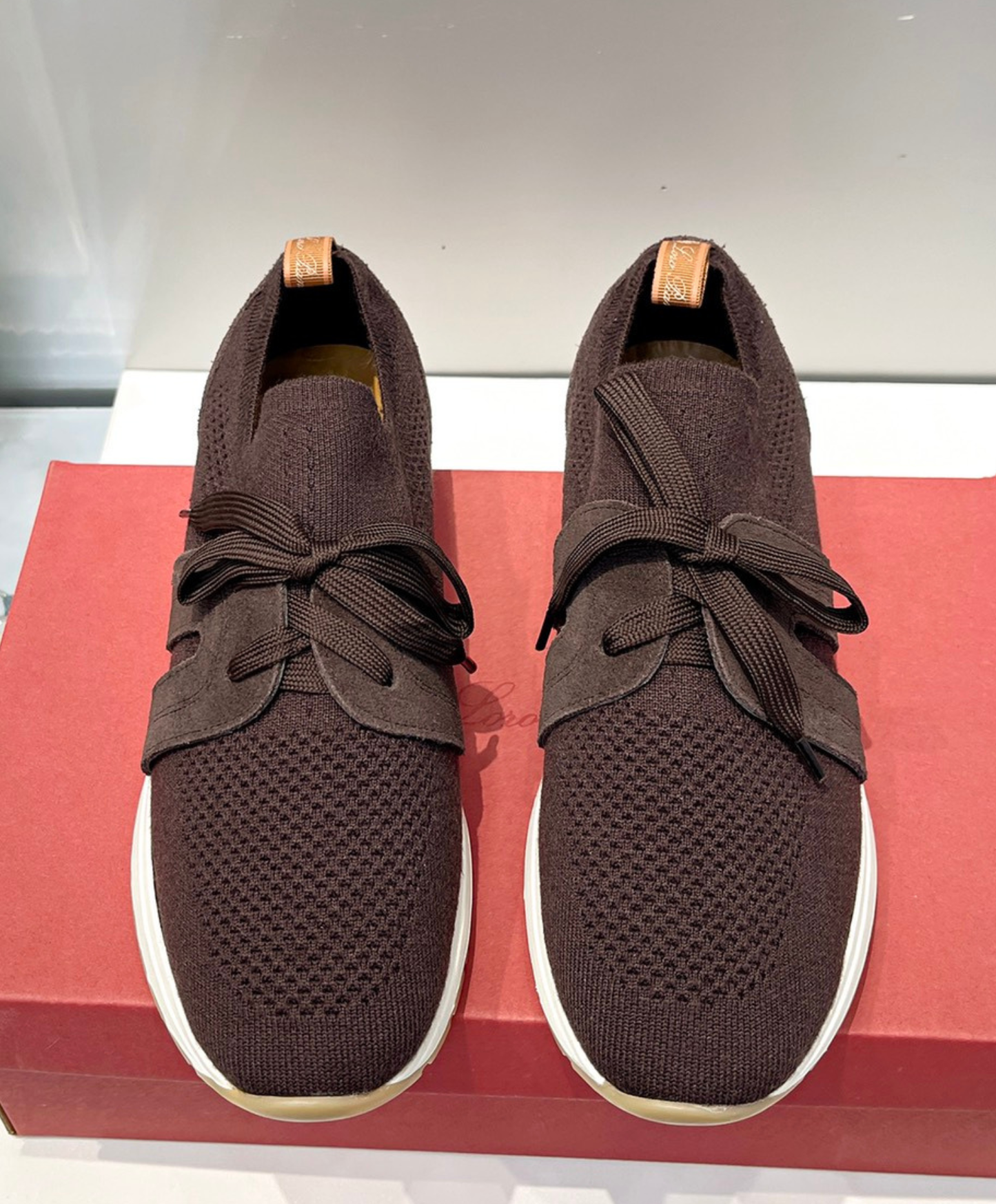 360 LP Flexy Walk Sneaker