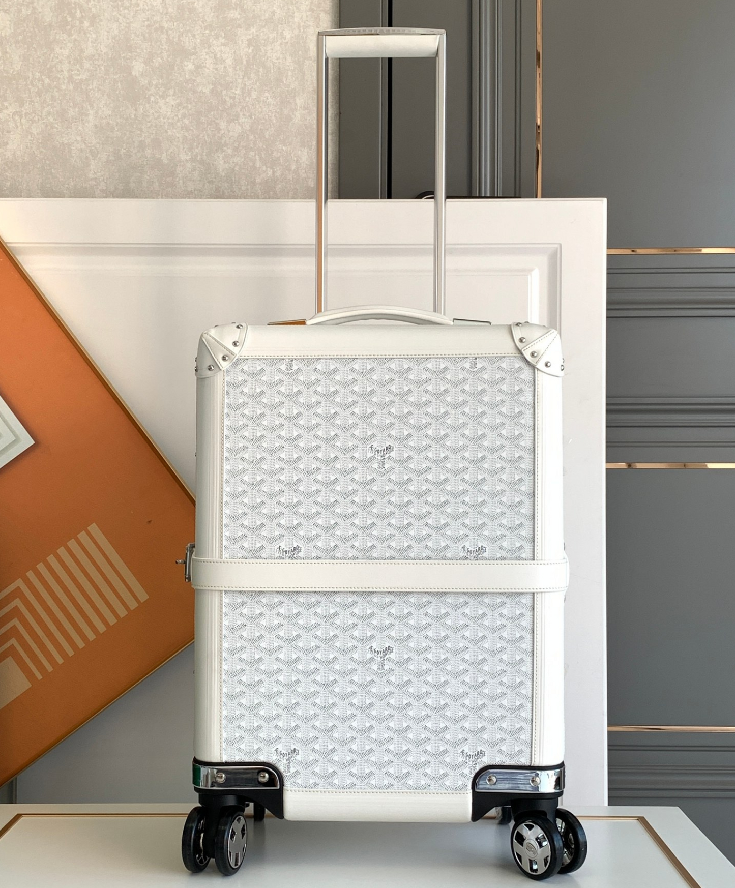 Bourget PM Trolley Case