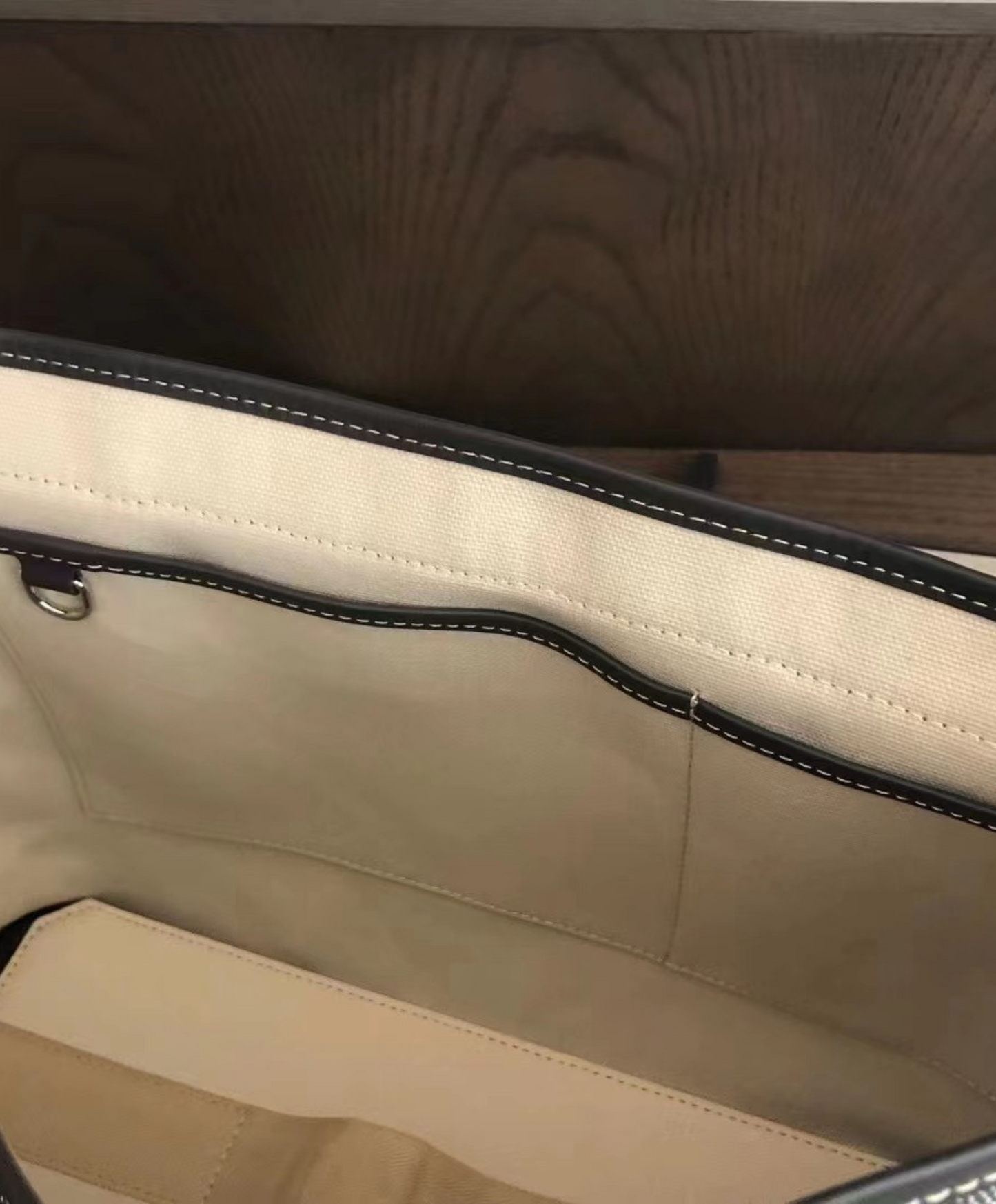 Capetien MM Messenger Bag