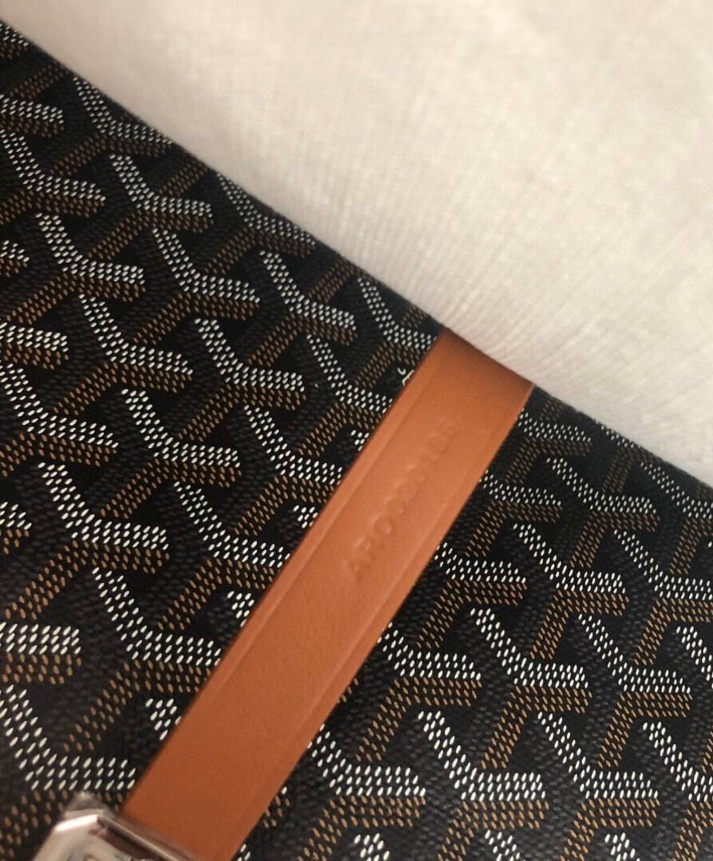 Capetien MM Messenger Bag