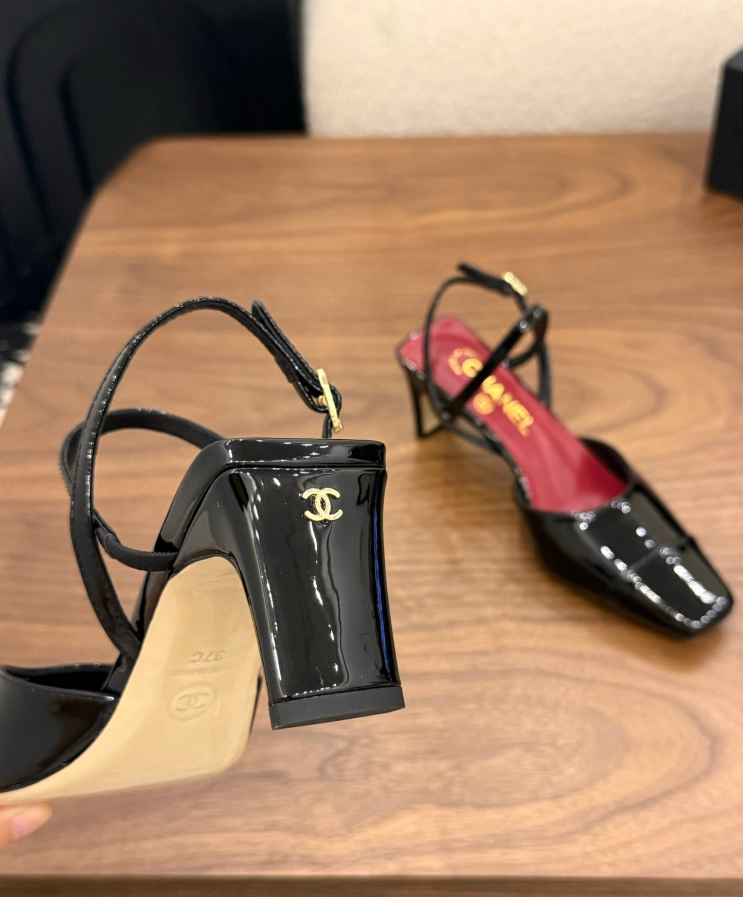 Slingbacks
