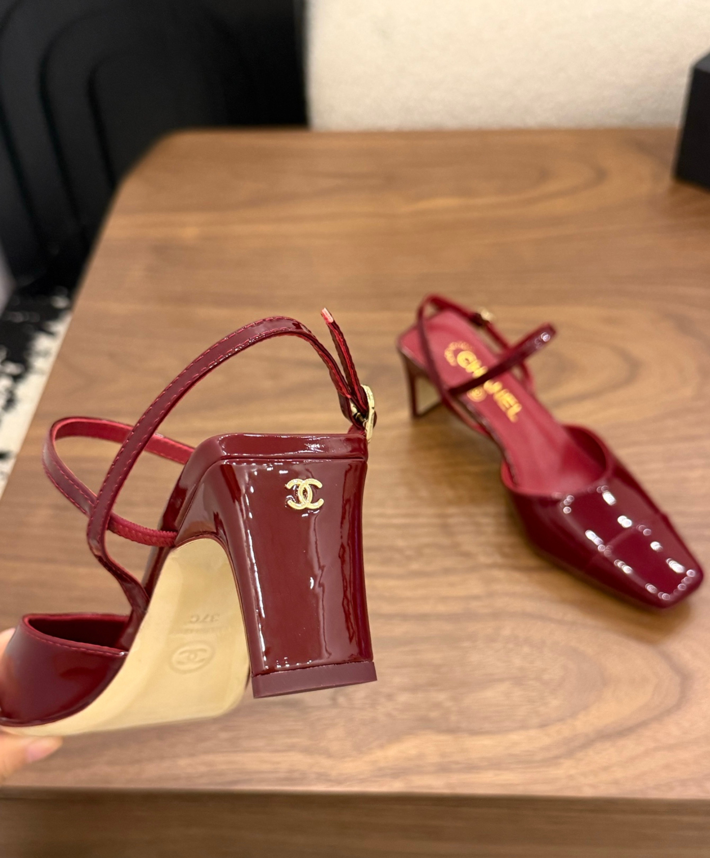Slingbacks