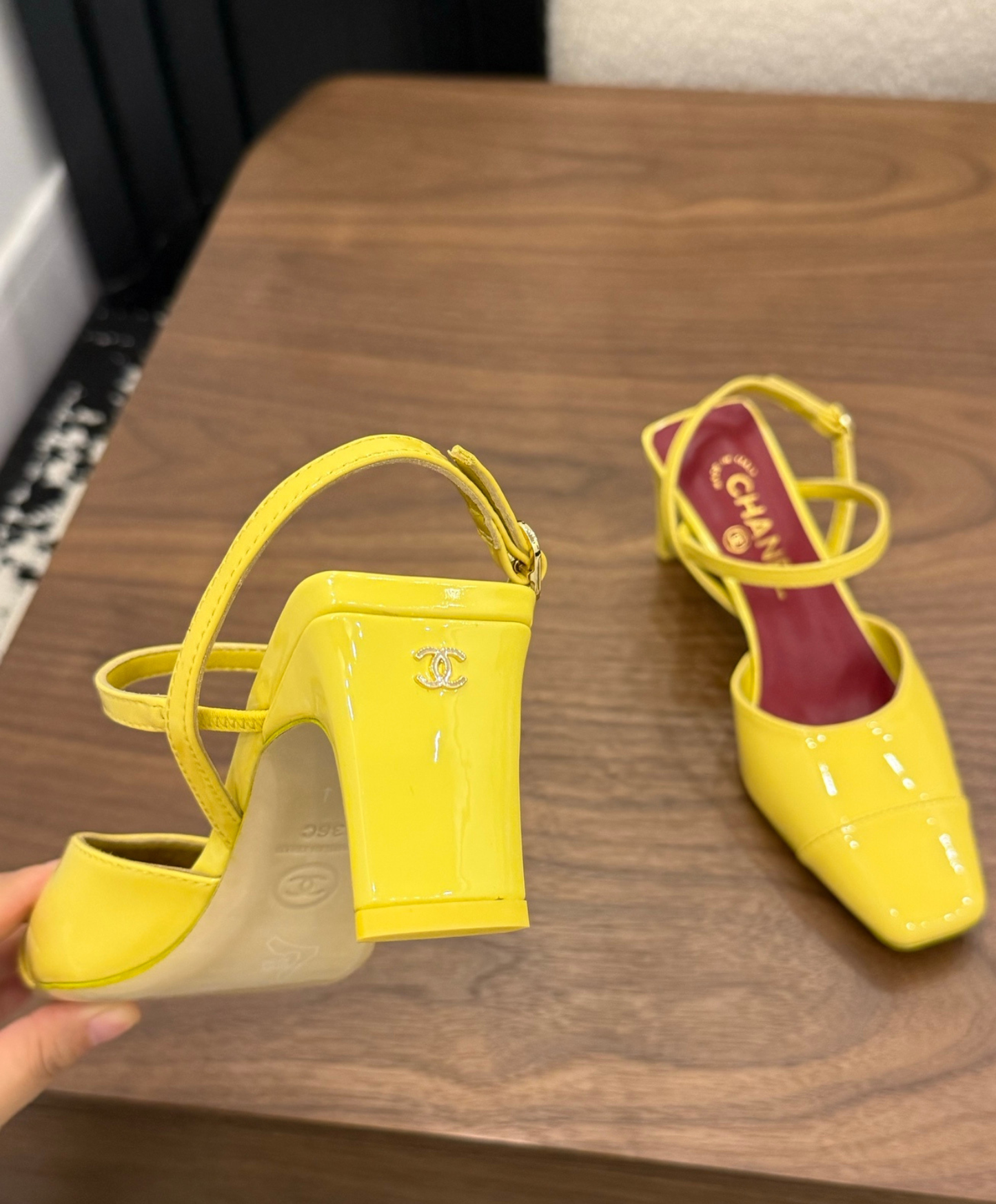 Slingbacks