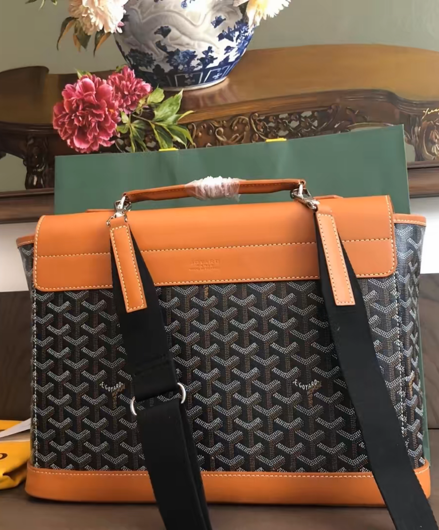 Citadin PM Messenger Bag