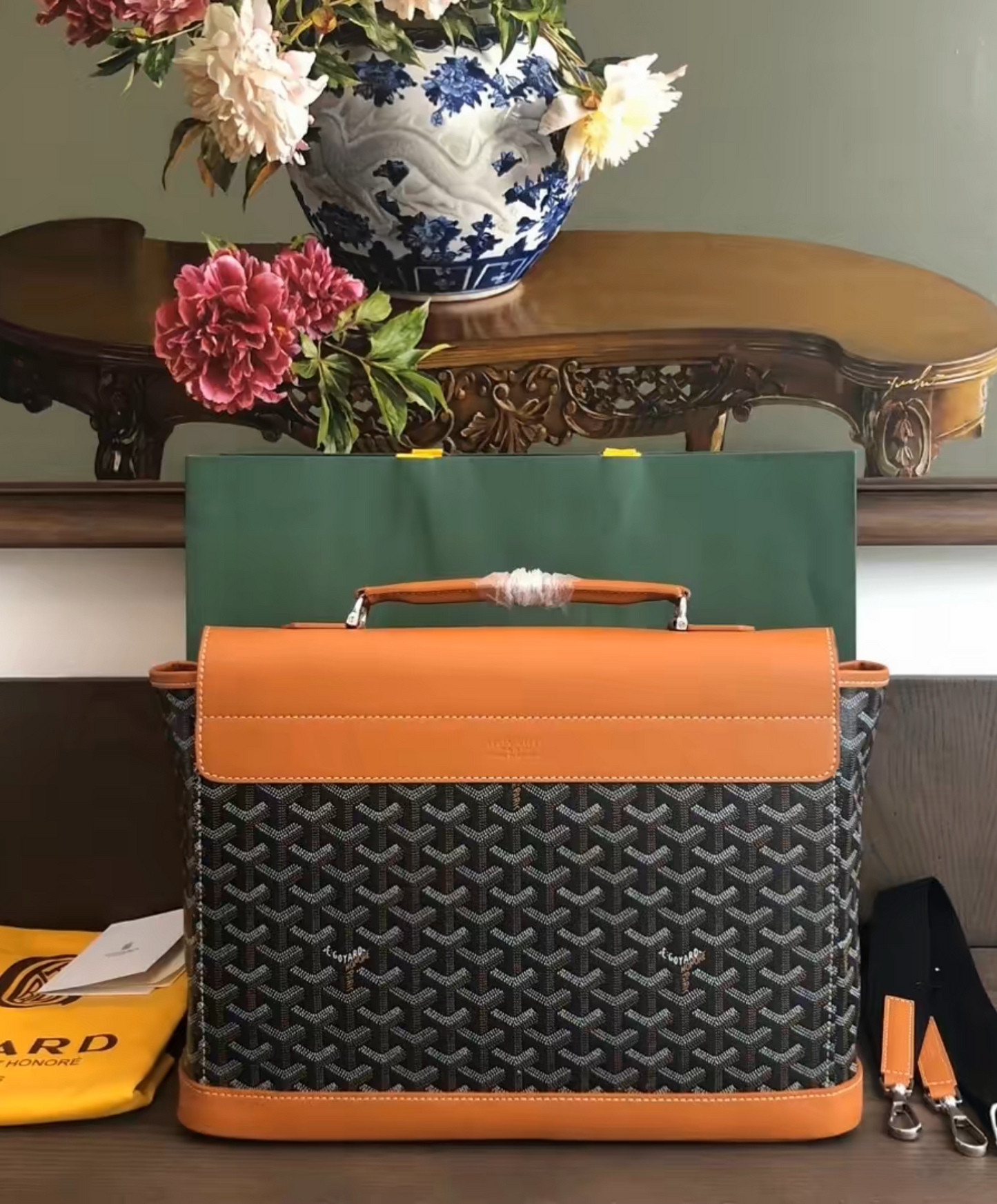 Citadin PM Messenger Bag