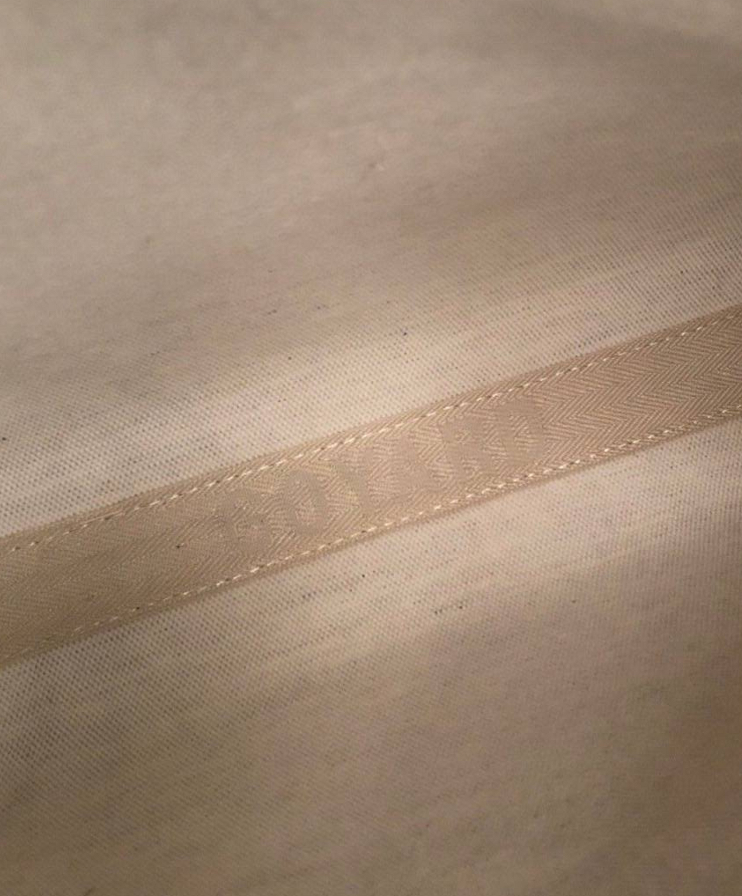 Conti Pouch