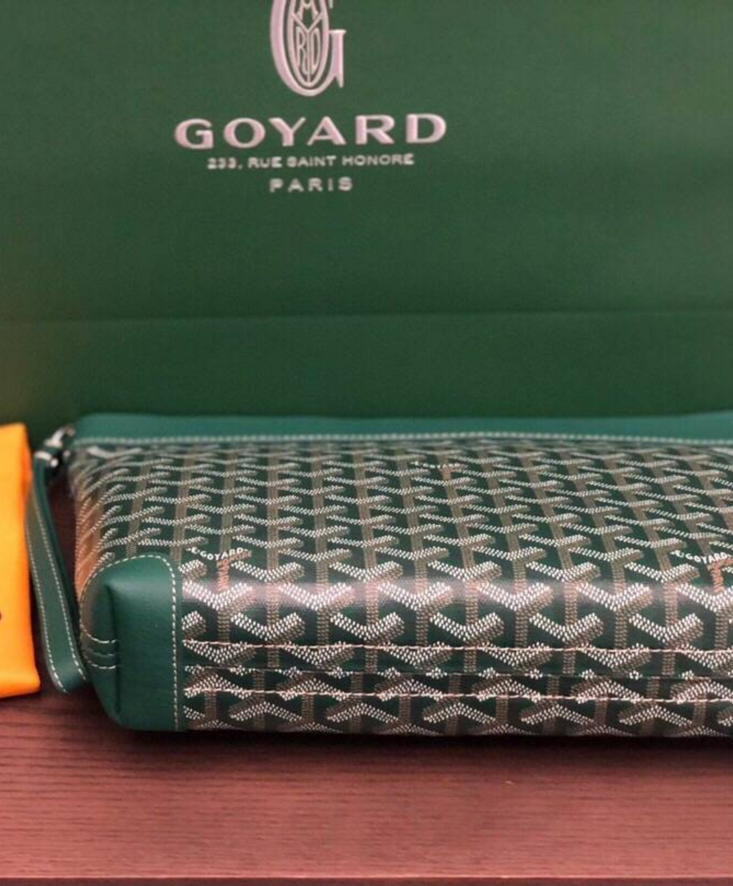 Conti Pouch