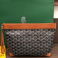 Conti Pouch