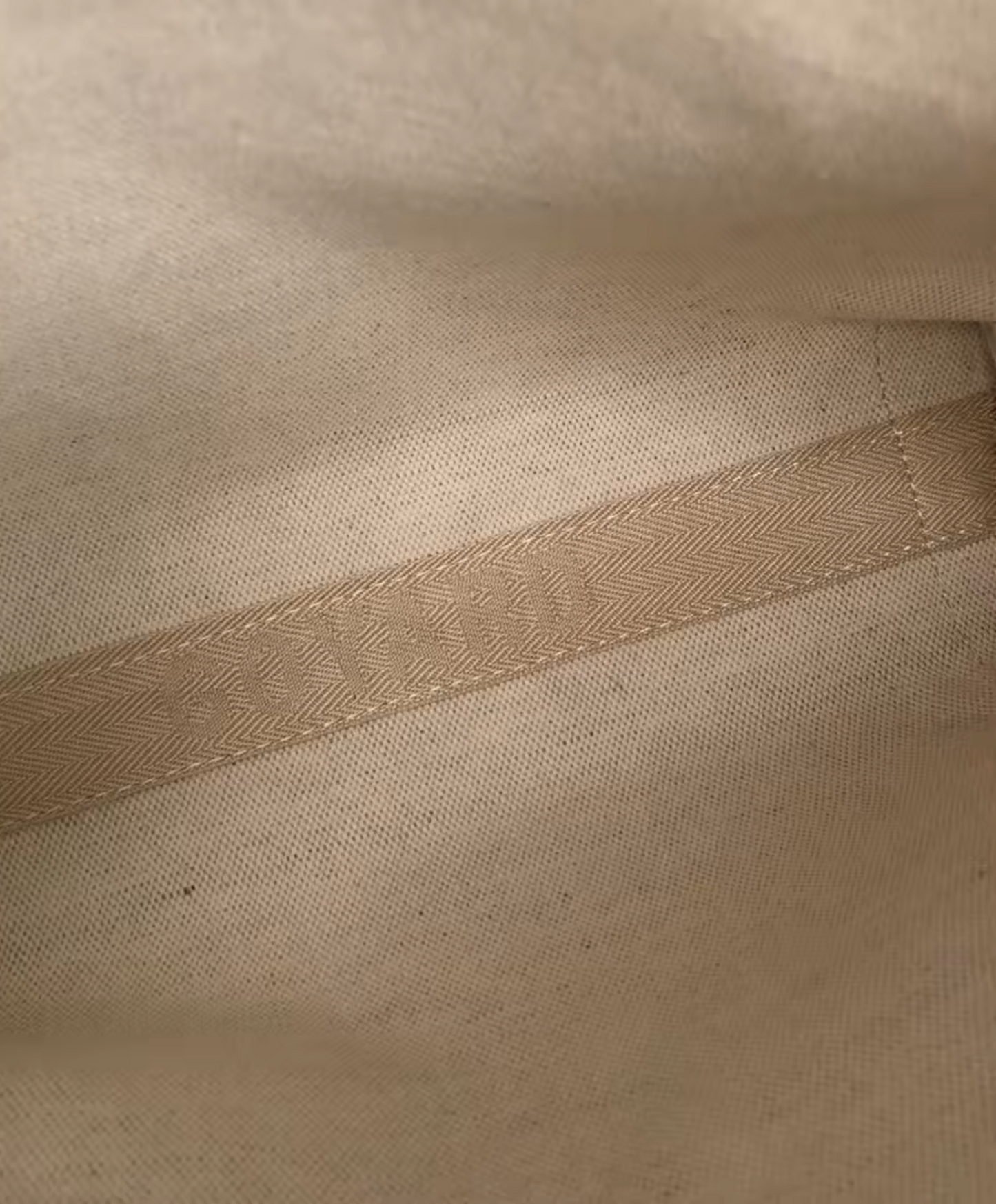 Conti Pouch