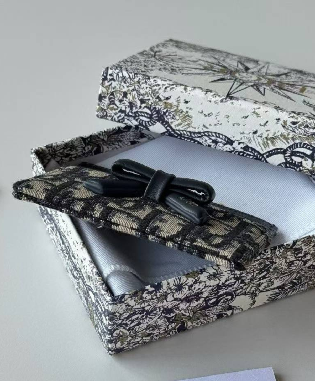 Dior Promenade Freesia Card Holder