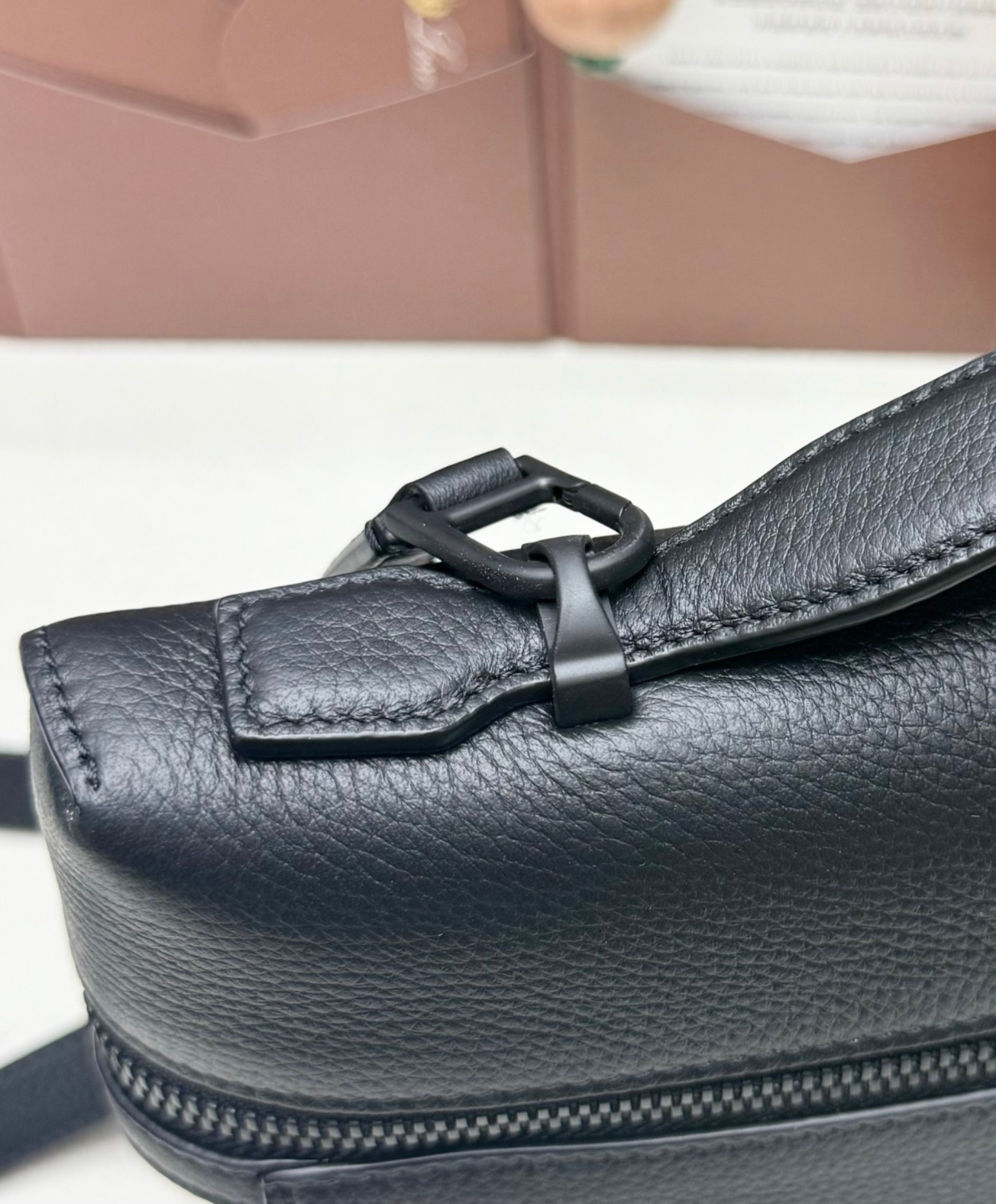 Extra Messenger Bag L33