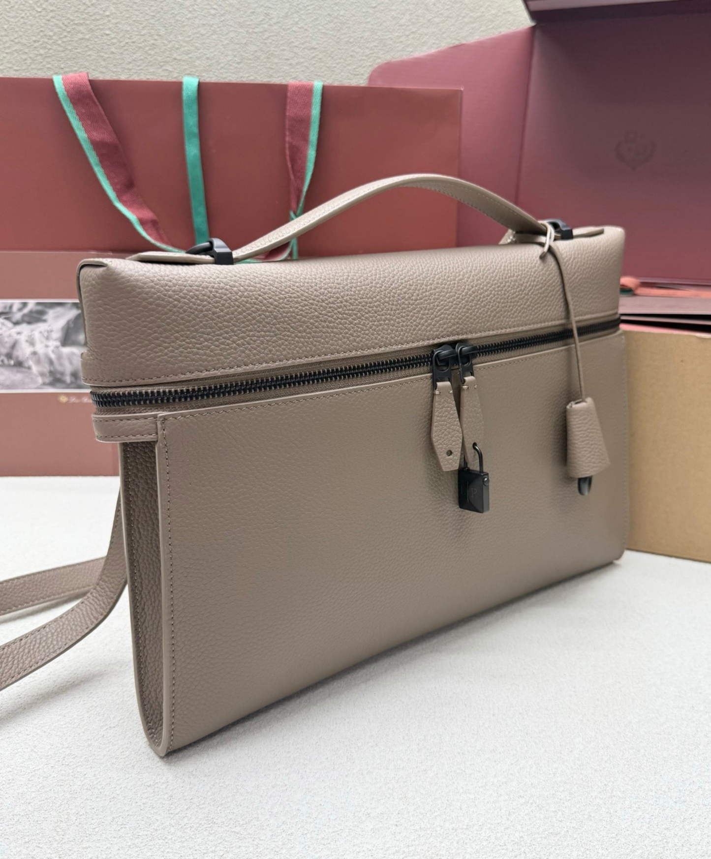 Extra Messenger Bag L33