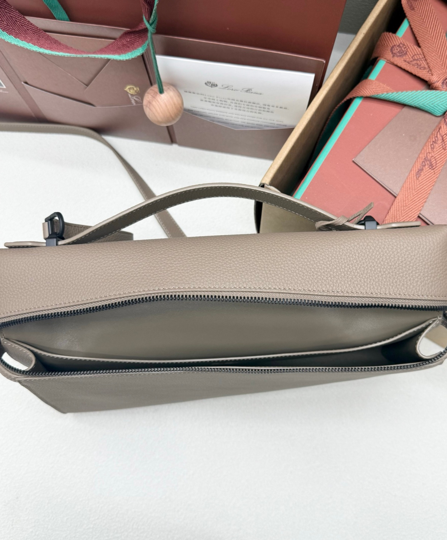 Extra Messenger Bag L33
