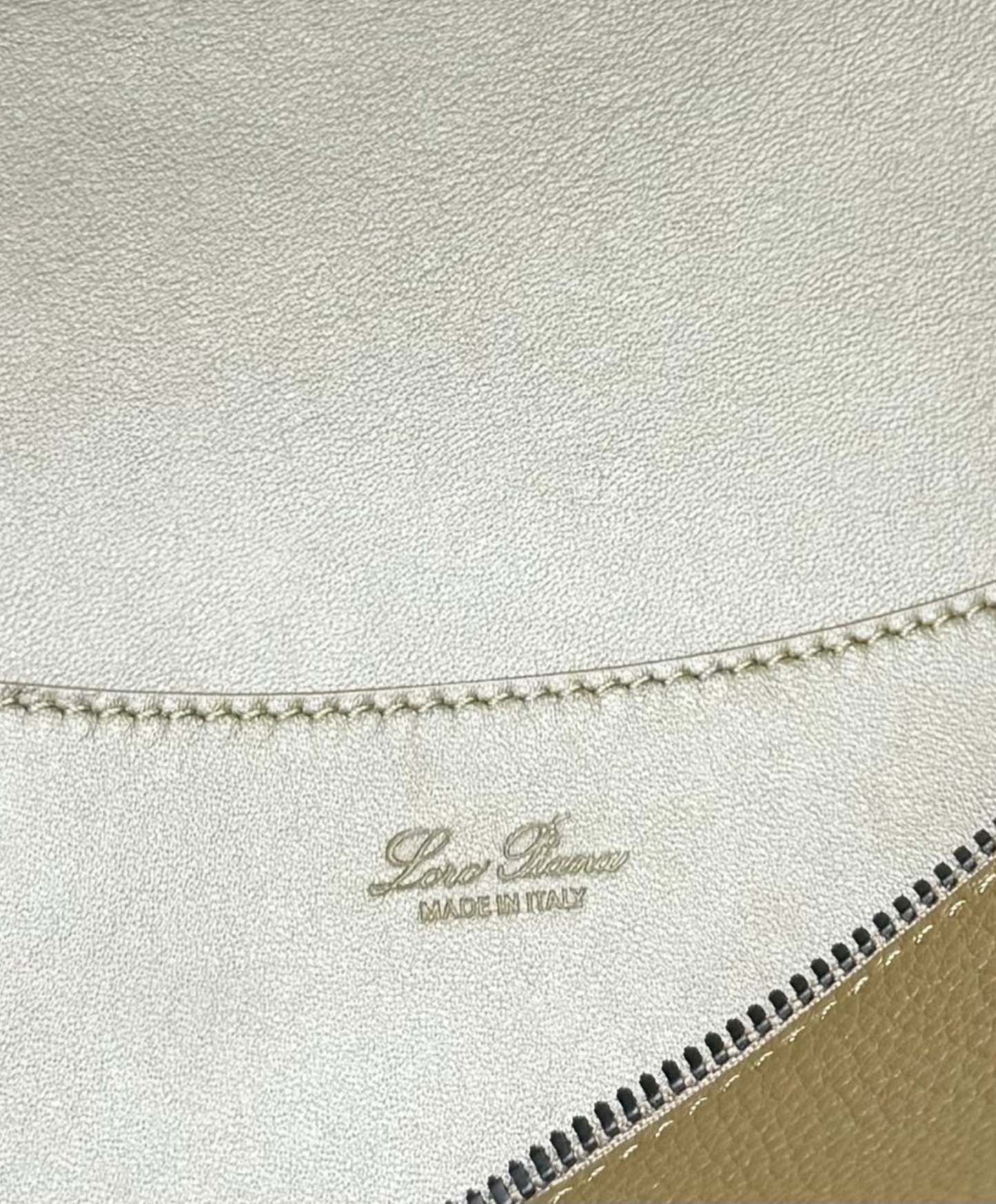 Extra Messenger Bag L33
