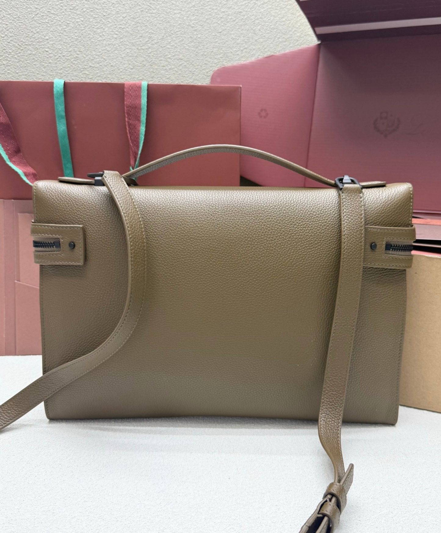 Extra Messenger Bag L33