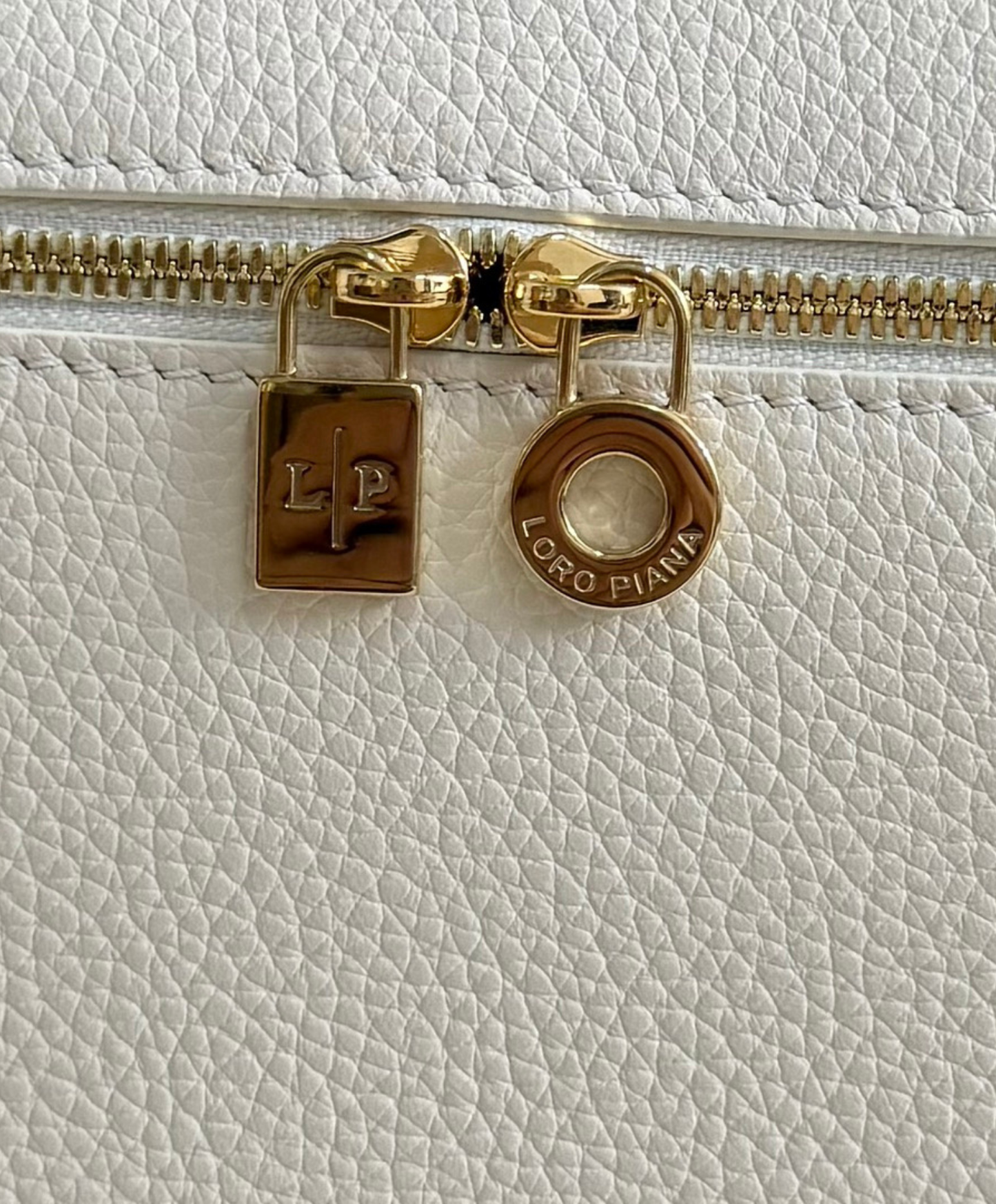 Extra Pocket Backpack L23.5